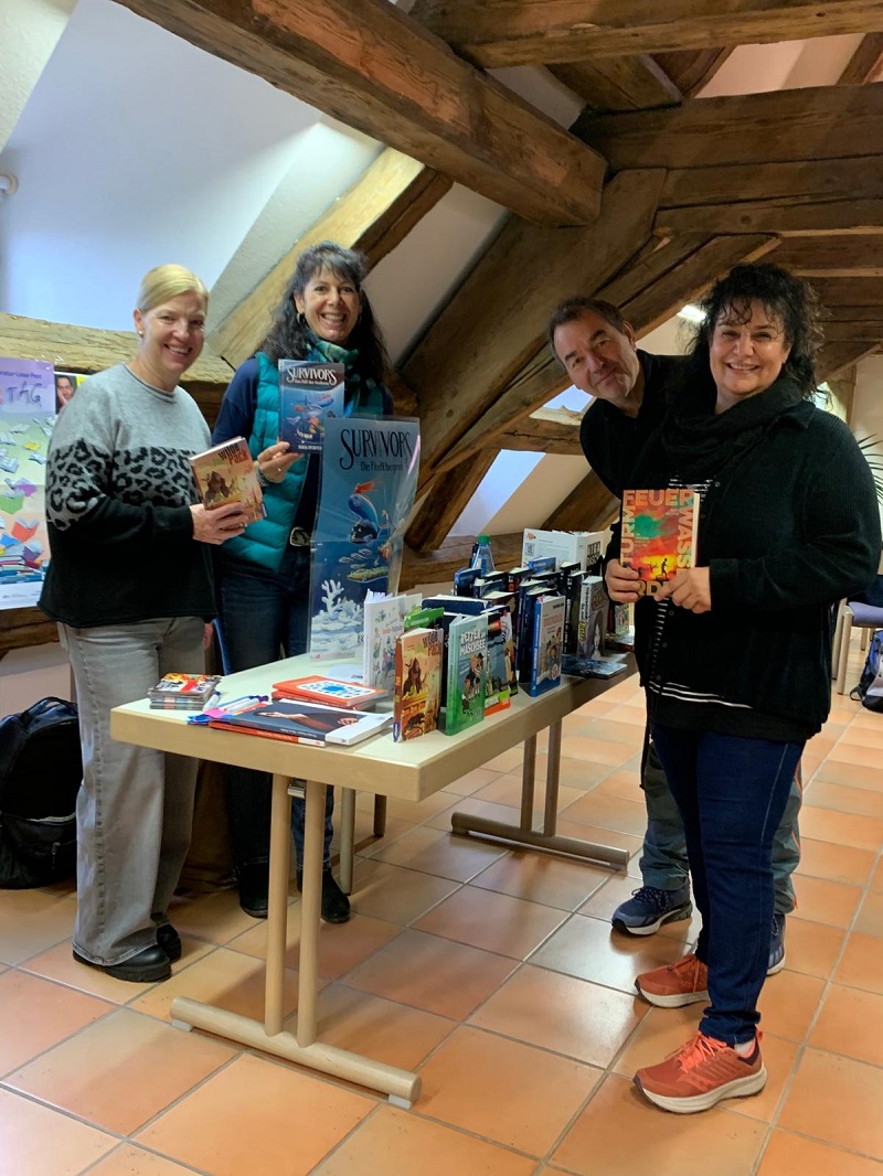 Team stehend mit Boris Pfeiffer